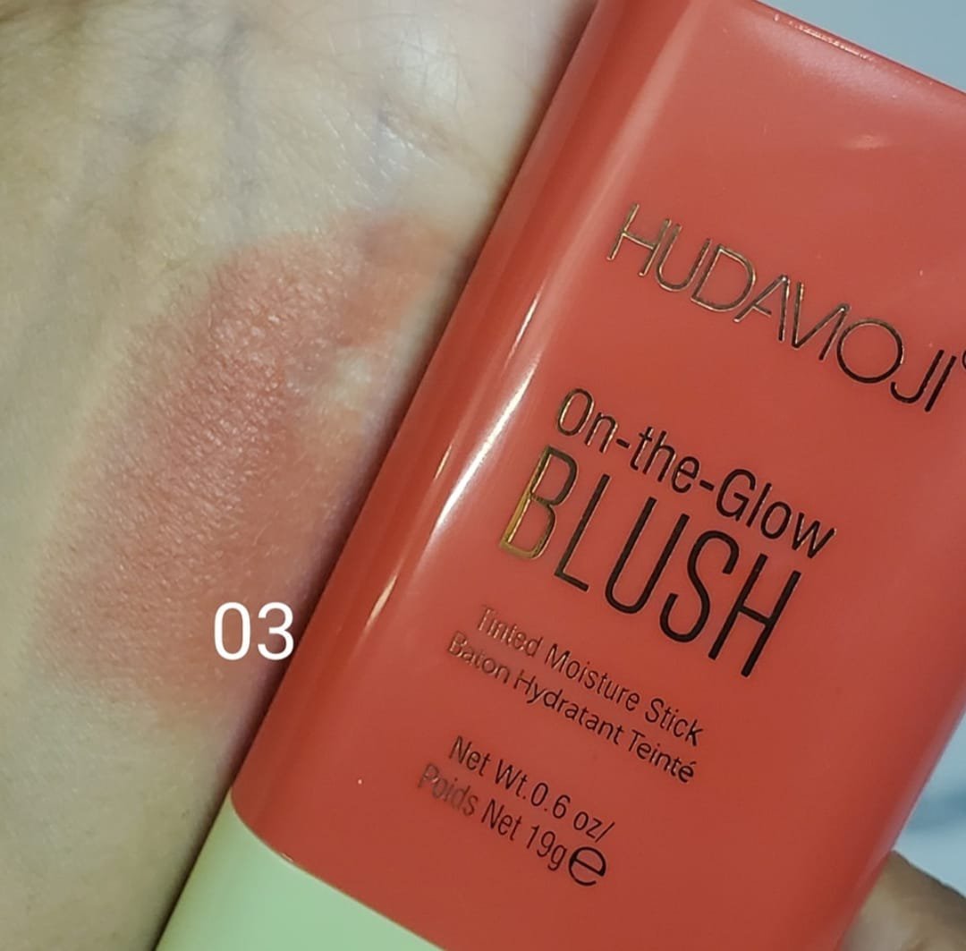 HUDAMOJI On the Go Blush Stick