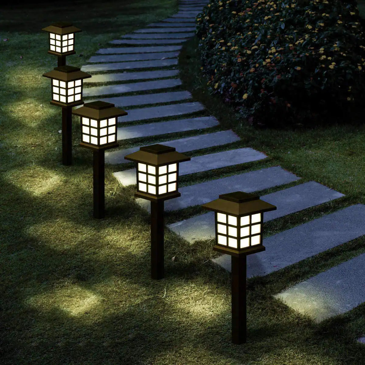 LED Solar Pathway Lights