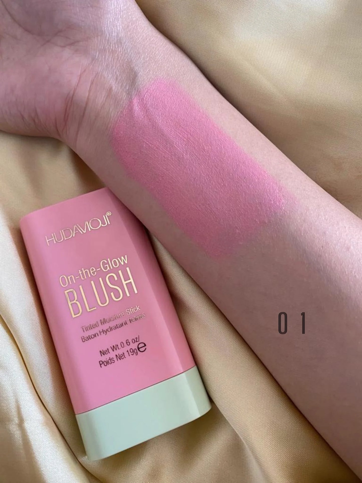 HUDAMOJI On the Go Blush Stick