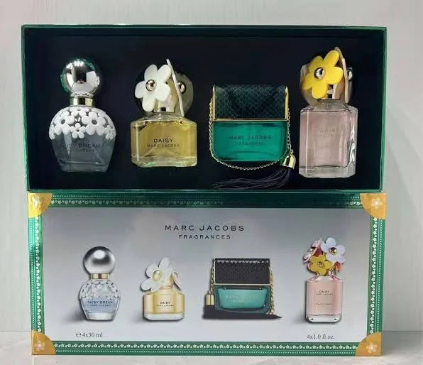 MARC JACOBS Perfume Giftset (30ml x 4)