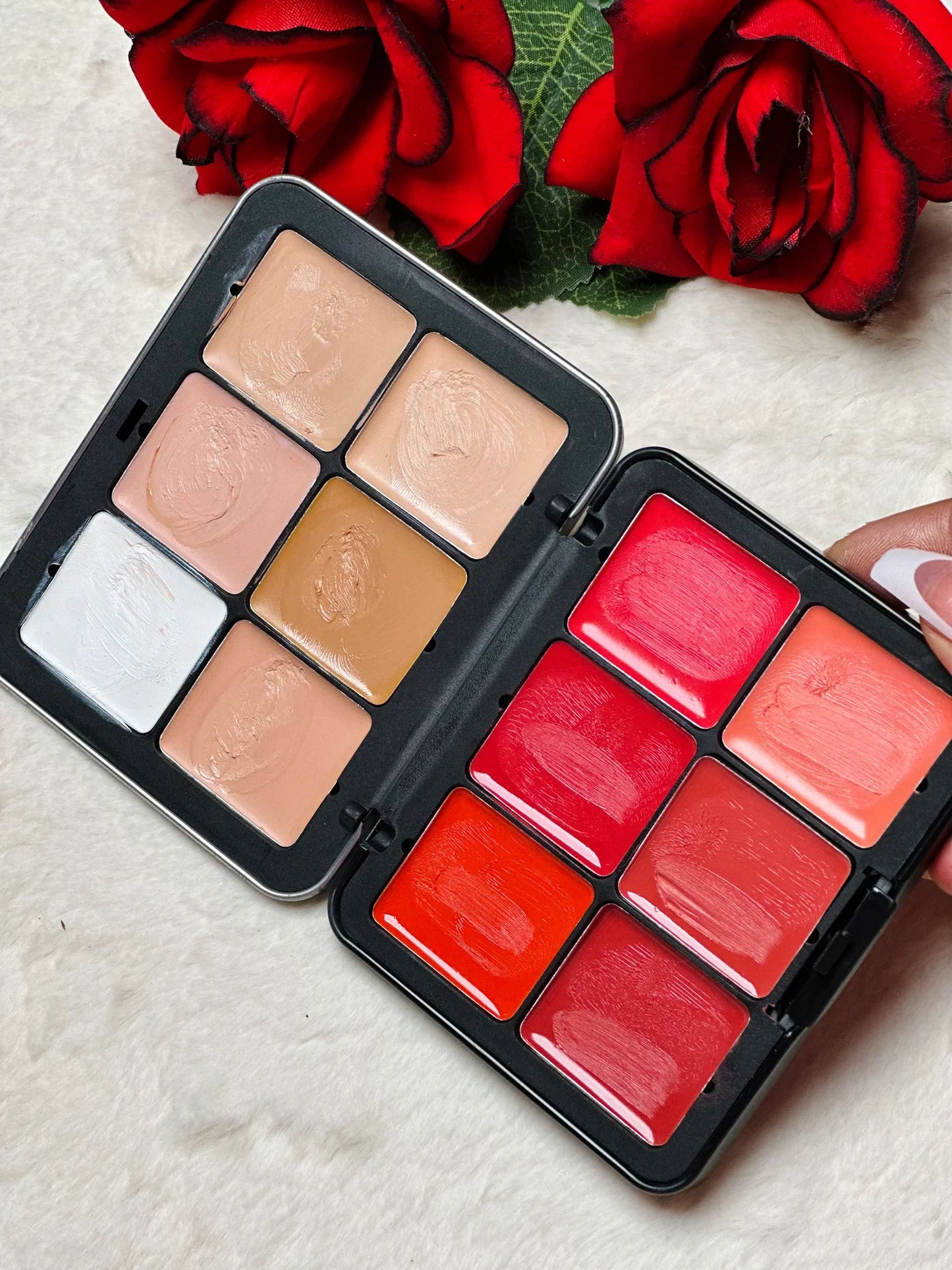 Carla Secret Blush & Contouring Palette