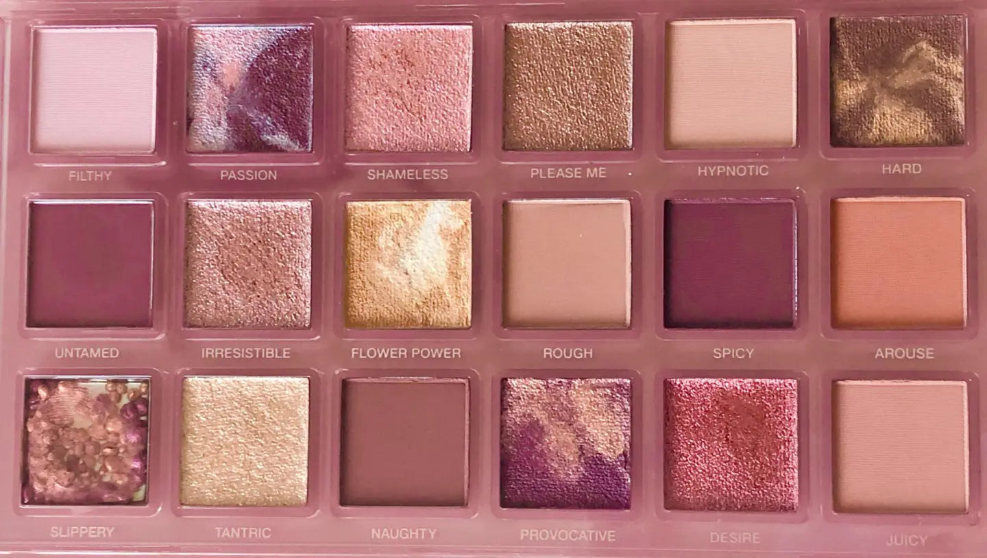 Huda Naughty Nude Eyeshadow Palette